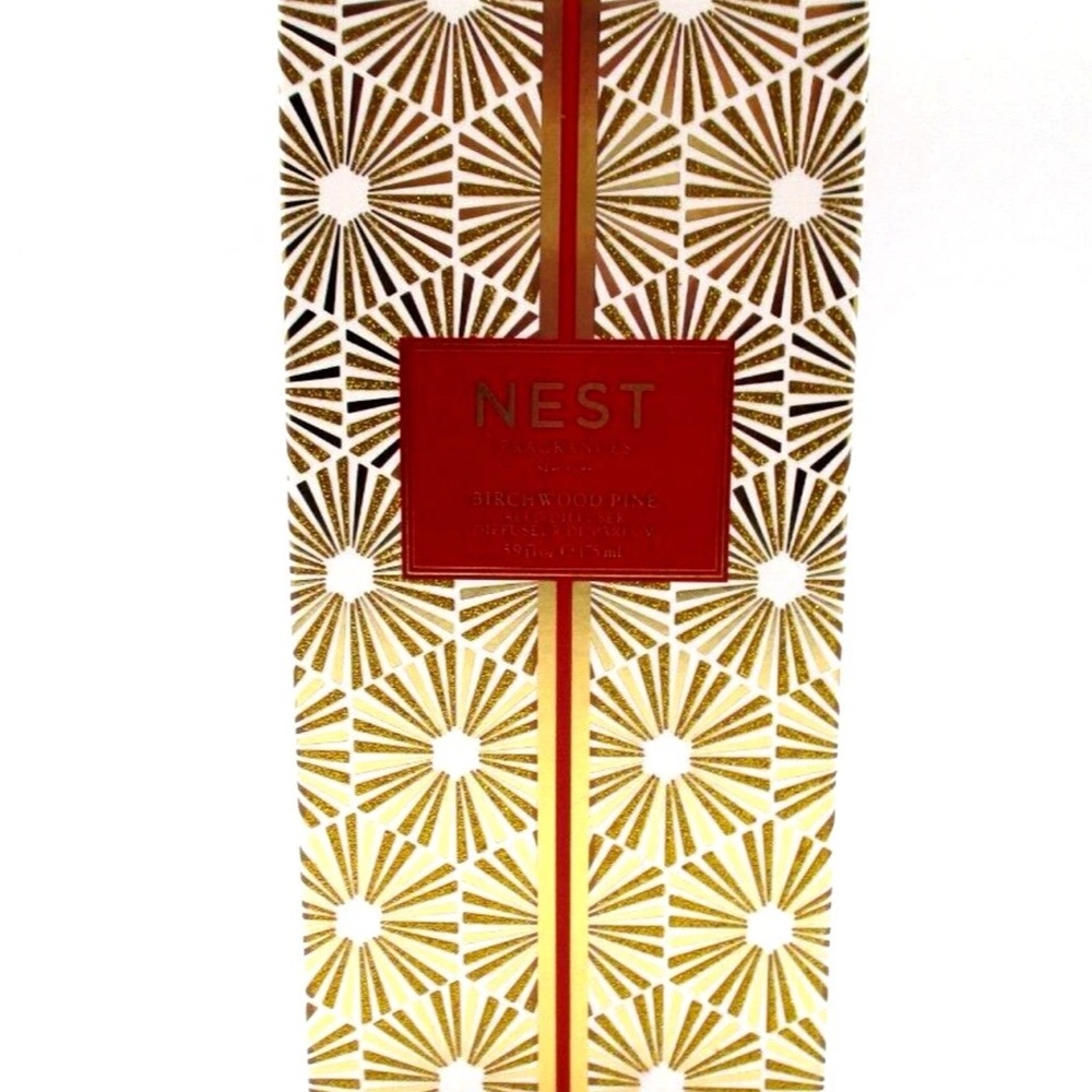 NEST Fragrances Gold and Red Gift Wrap